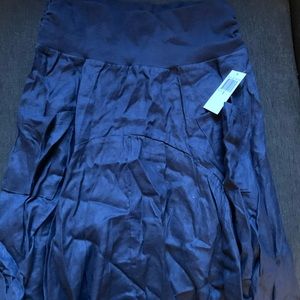 Neiman Marcus, new with tags! Linen skirt, size M